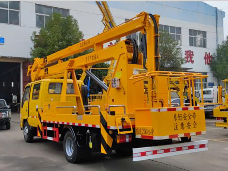 慶鈴18米高空作業(yè)車(chē)