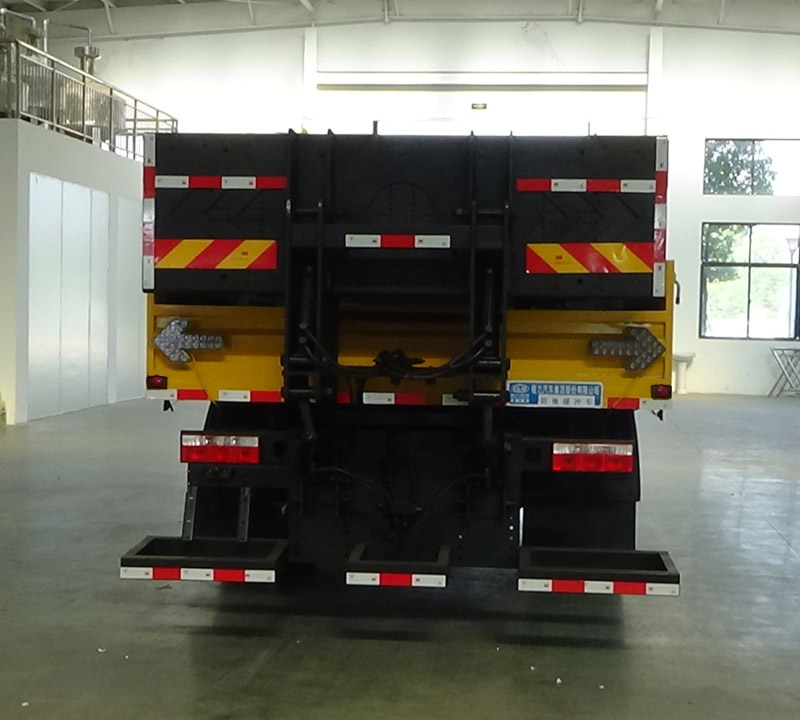 東風(fēng) D9防撞緩沖車(chē)